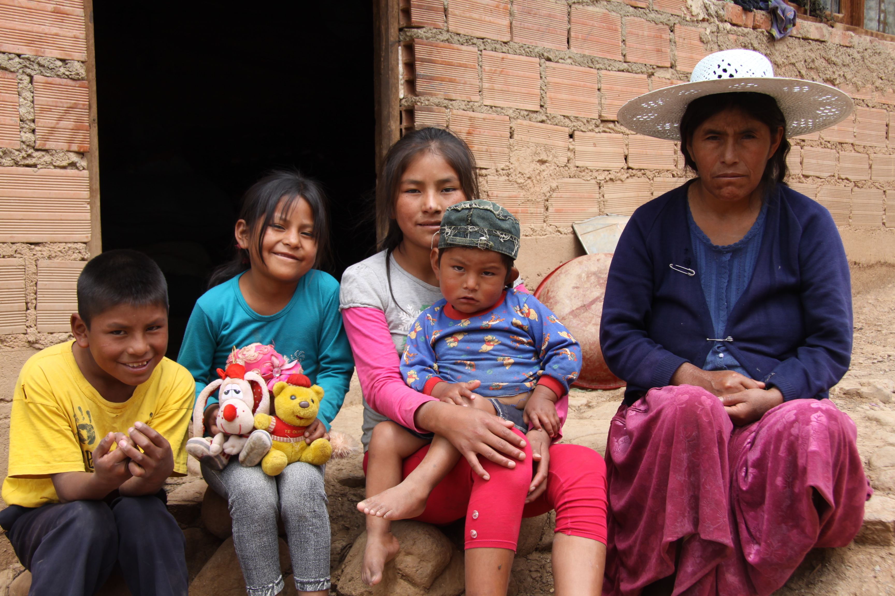 Bolivian family