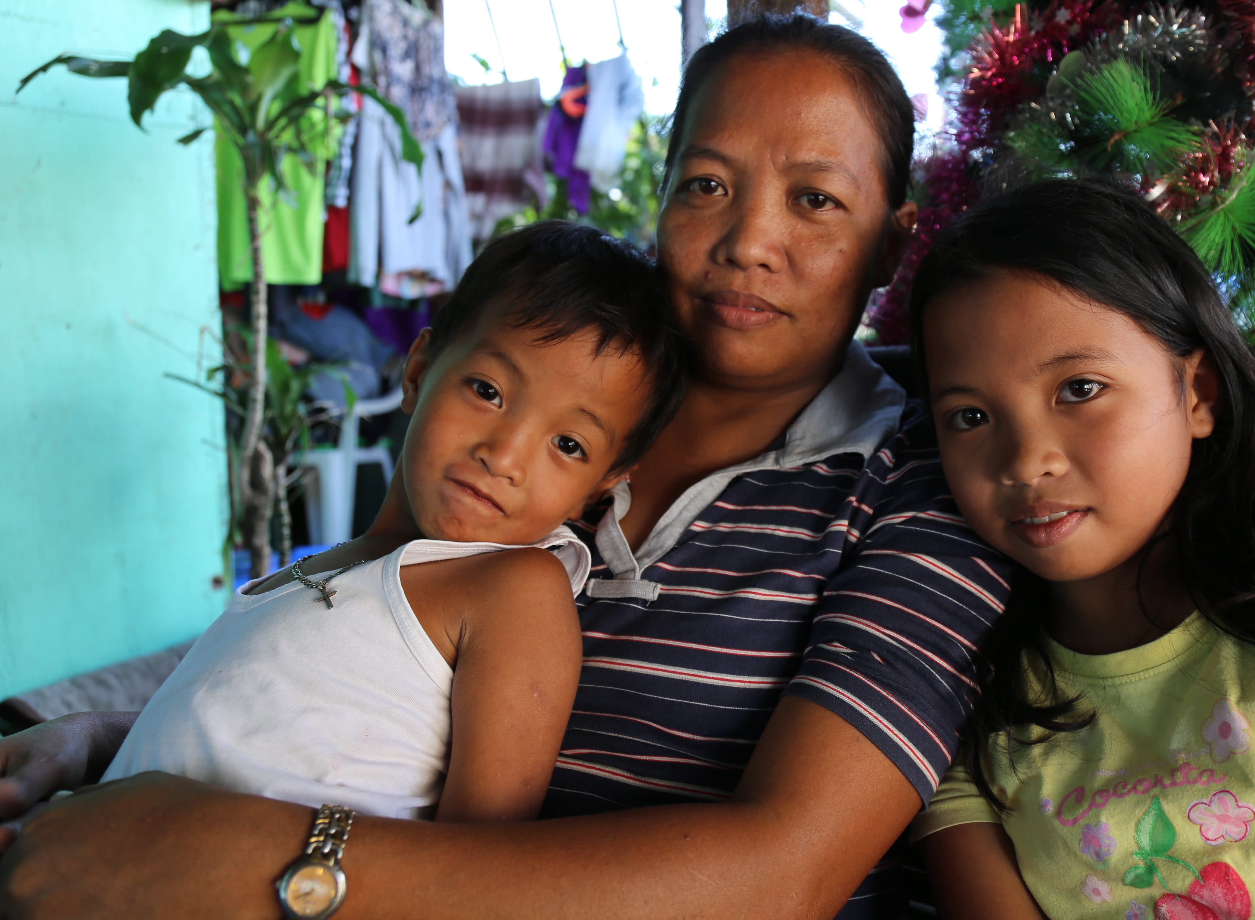 Sarah from the Philippines with her family