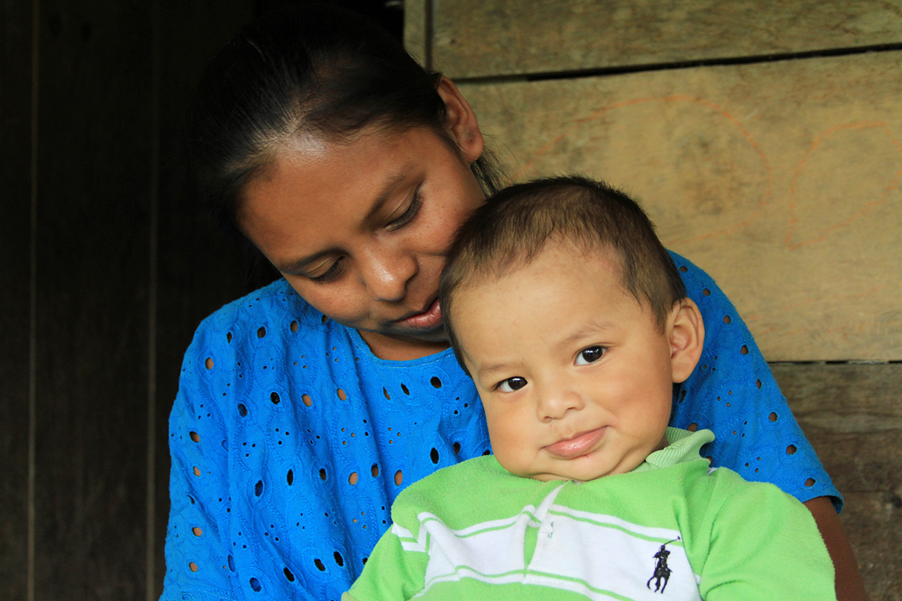 Guatemalan mother and child