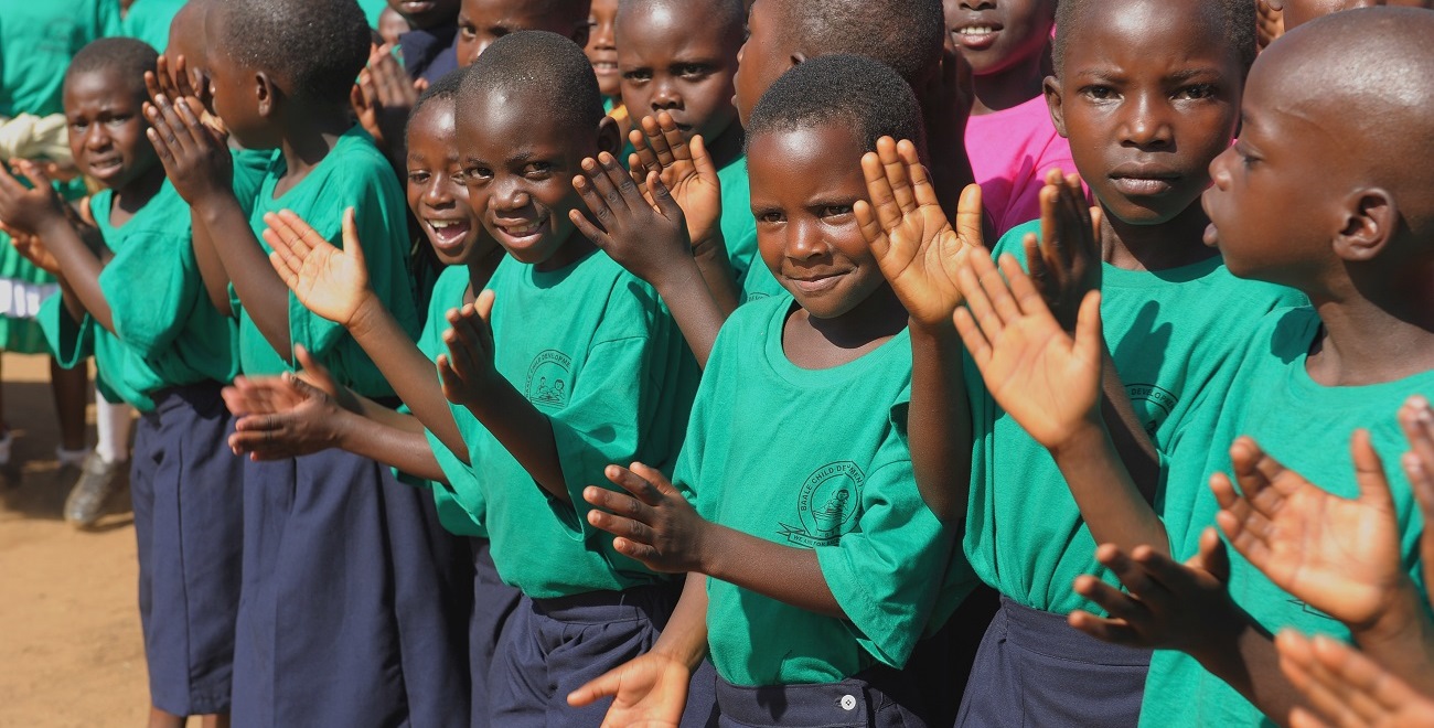 Children clapping in Uganda