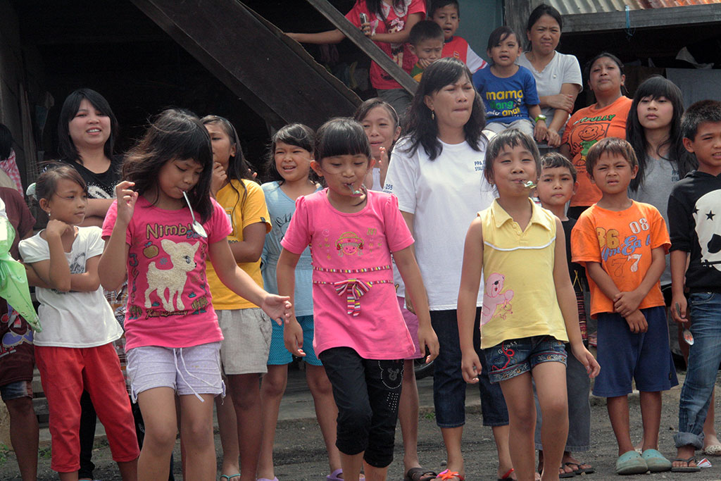 Egg and spoon race in Indonesia