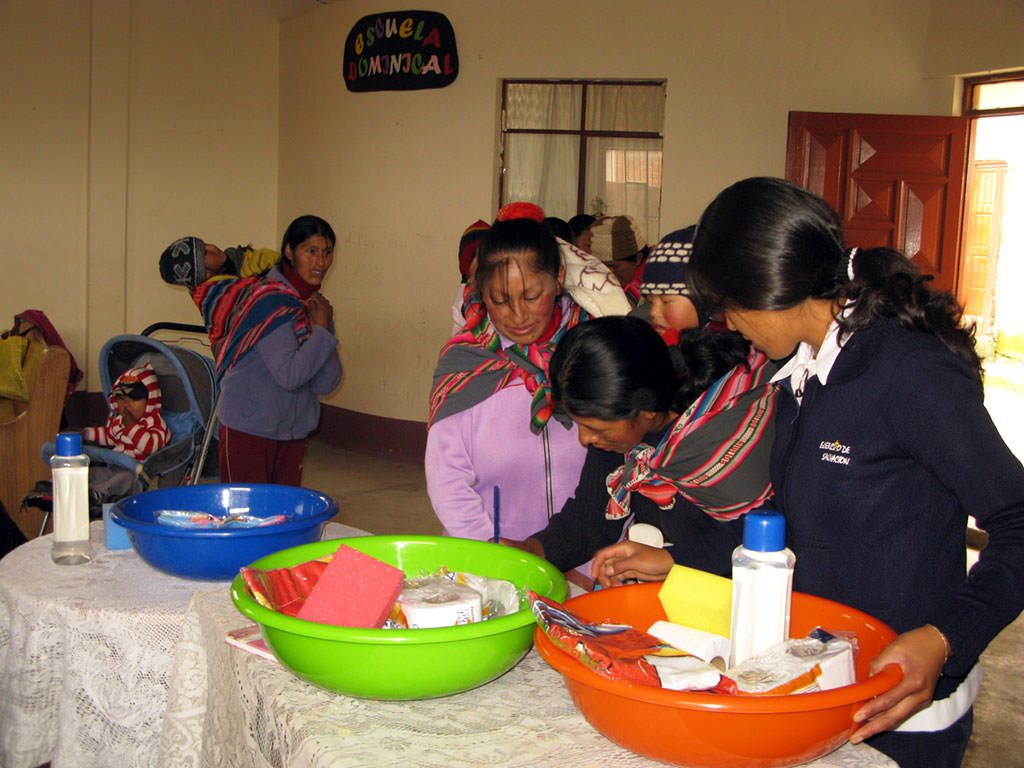 Bolivia baby box